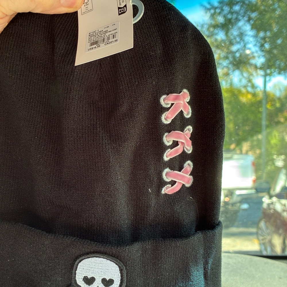 Claire's Black Beanie with Pink Accents and Skull and Crossbones NWT